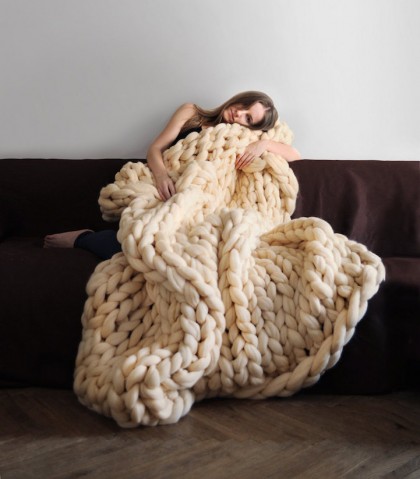 Latest Knitting Trend: Arm-Knitting A Blanket